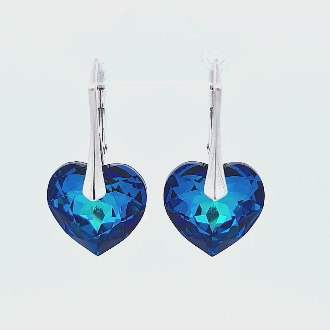 360-degree video showcasing Woman Silver Heart Drop Earrings with Bermuda Blue Crystals for Woman