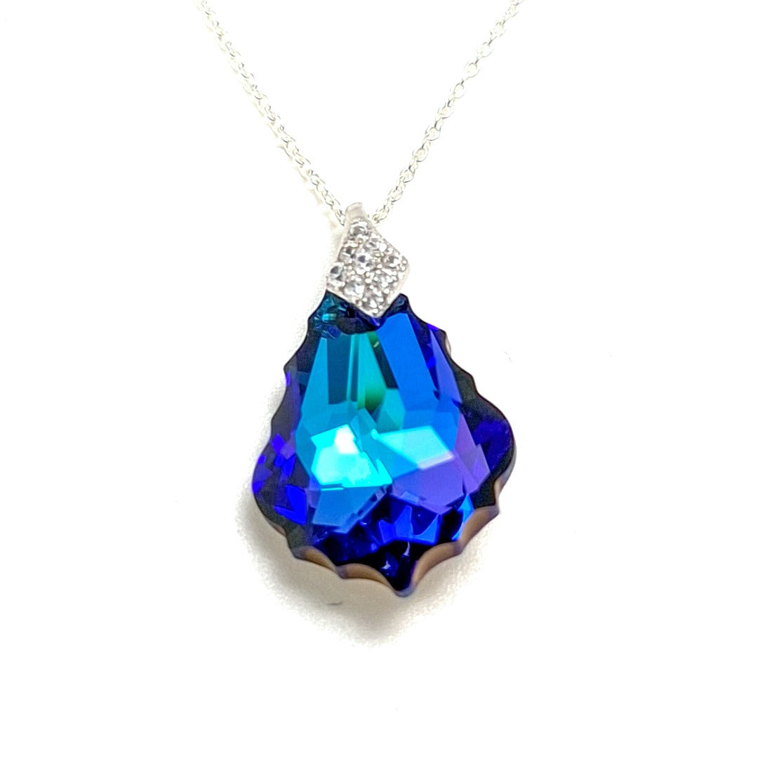 Enchanting Heliotrope Baroque Crystal Silver Pendant Necklace